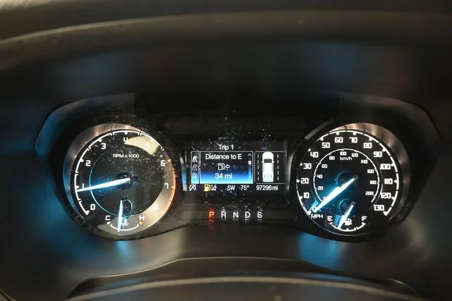 Used 2022 Oxford White Ford XLT image 28