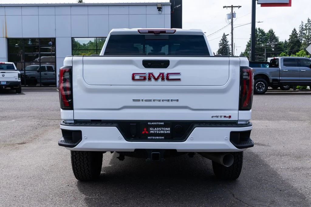Used 2024 White GMC AT4 image 6