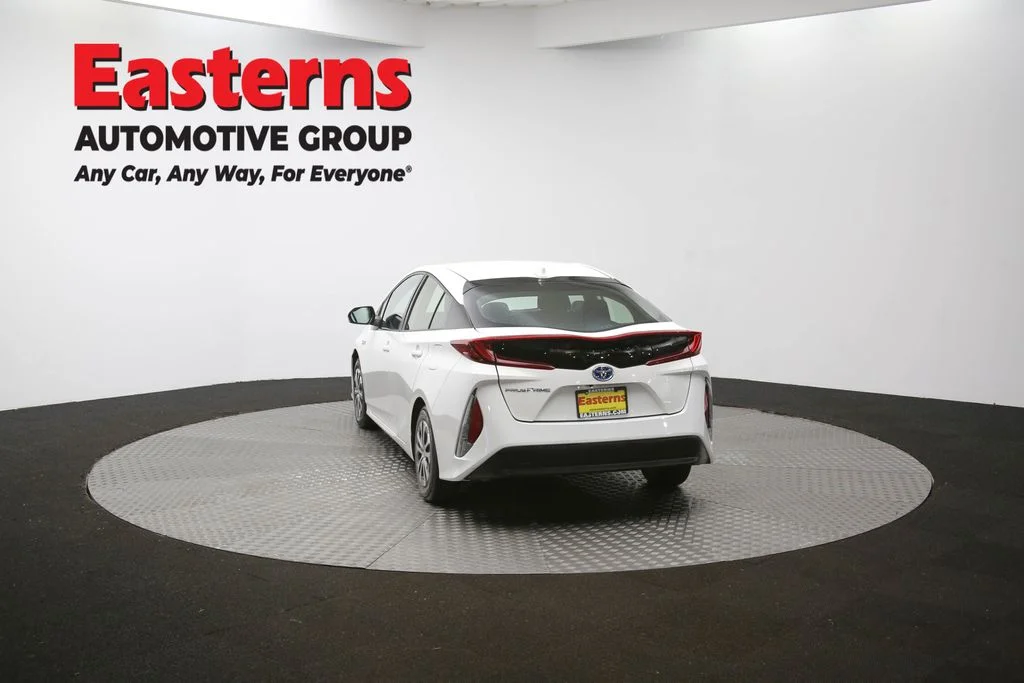 Used 2021 White Toyota LE image 61