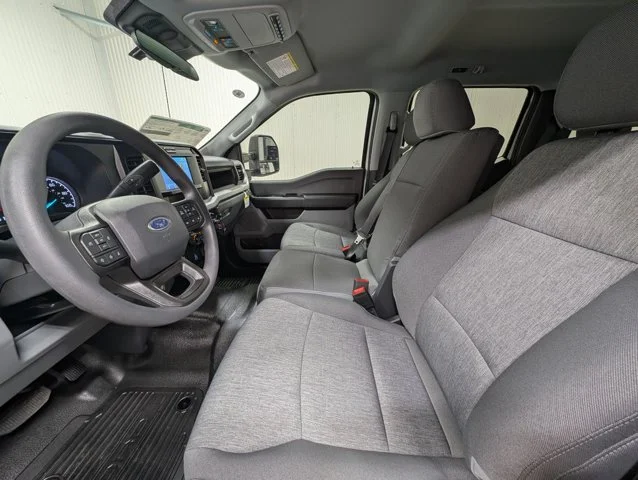 New 2026 Oxford White Ford F-450® XL image 48