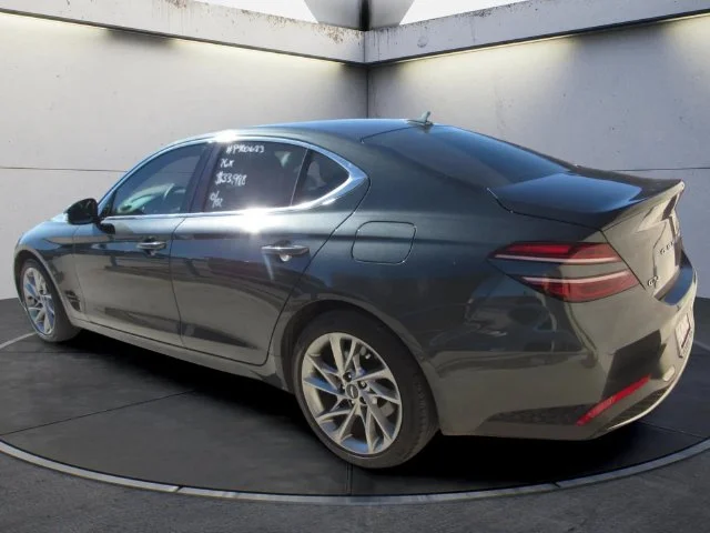 Used 2022 Black / Forest Green Genesis 2.0T image 4