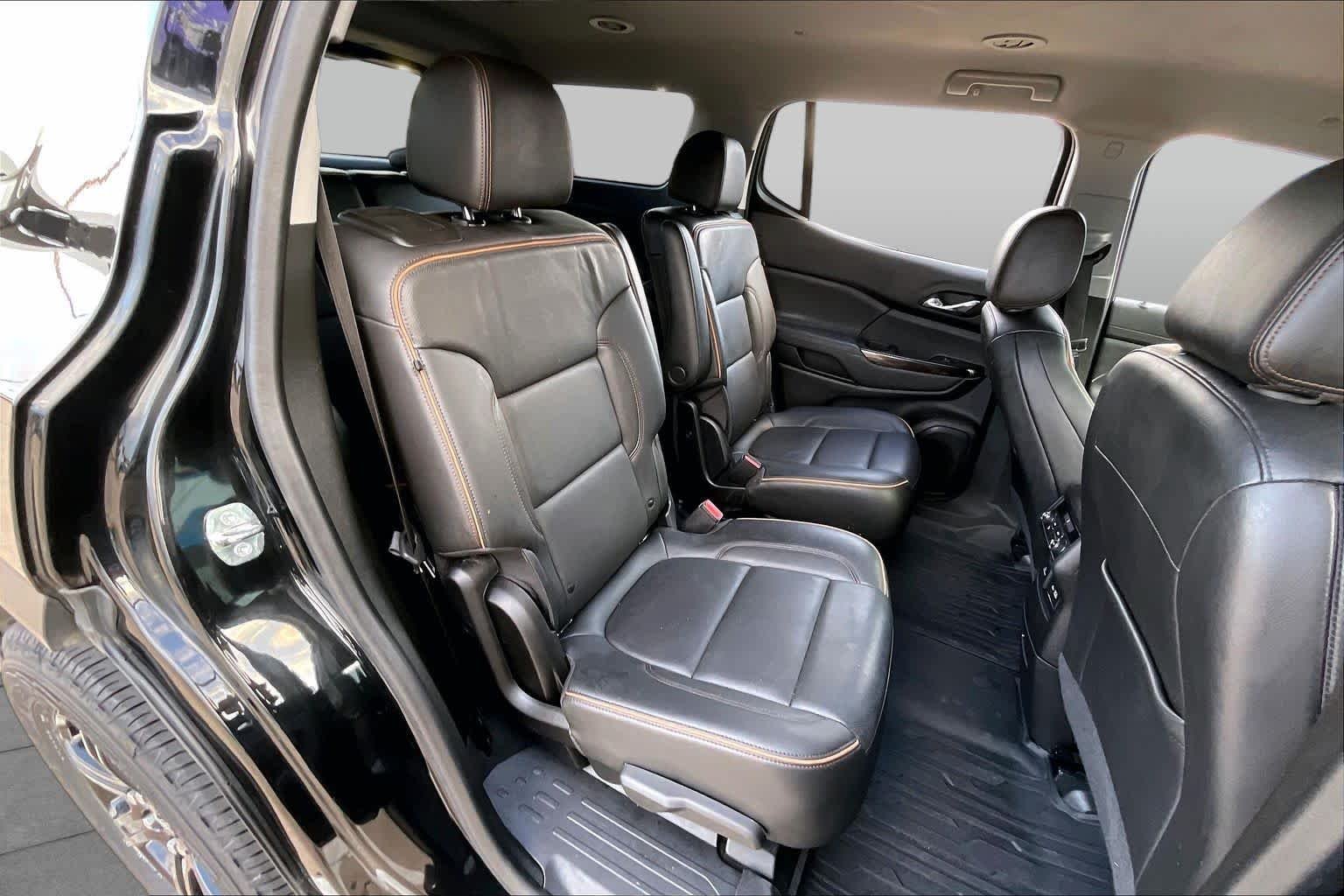 Used 2023 Ebony Twilight Metallic GMC AT4 image 17