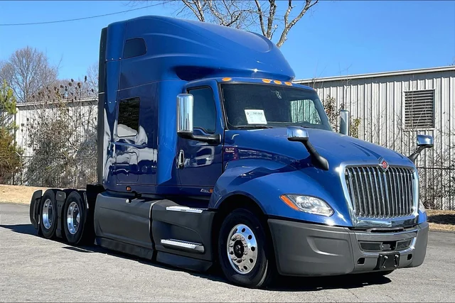 2022 International LT625 6x4 
