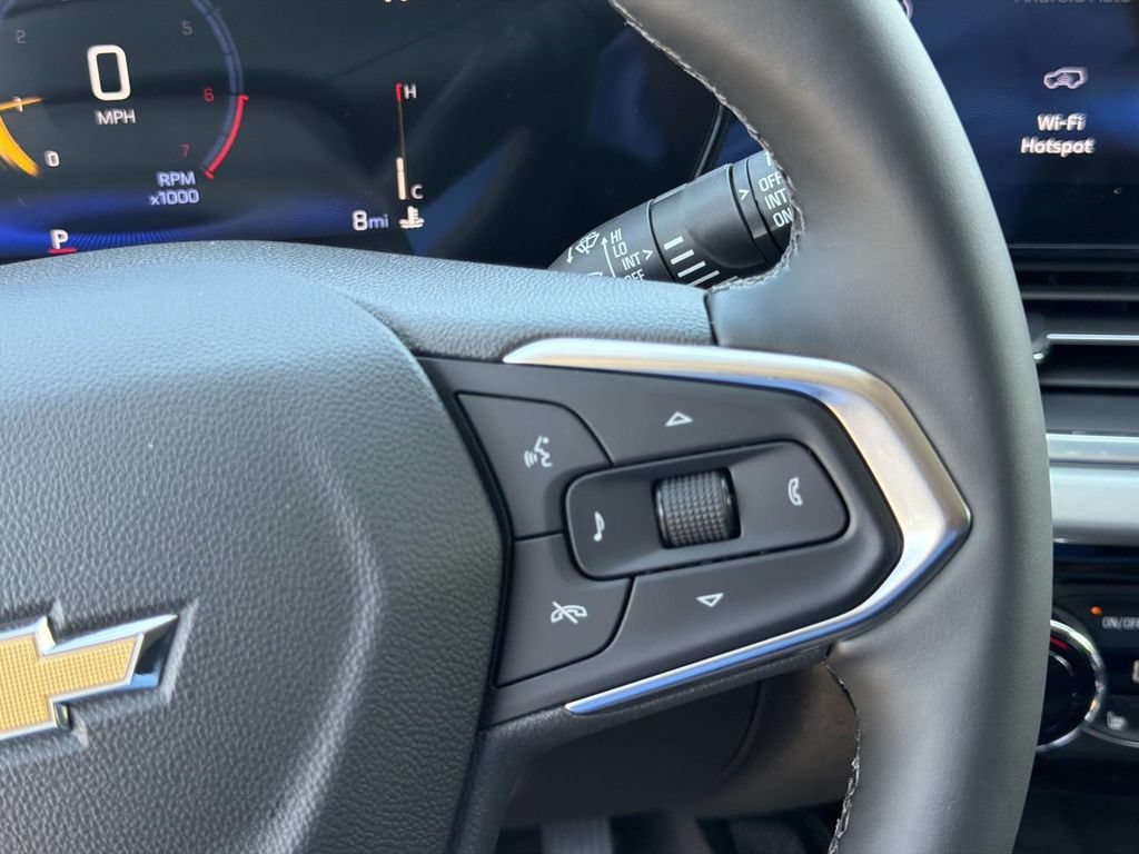 New 2026 Mosaic Black Metallic Chevrolet LT image 24