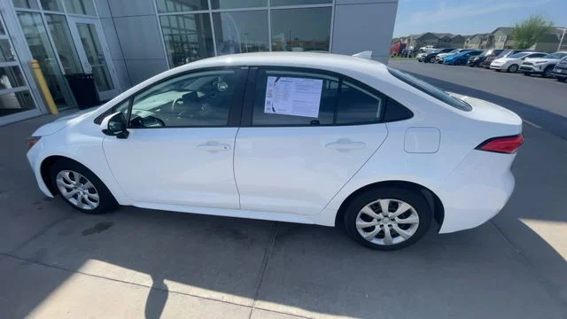 2025 Toyota Corolla LE - Photo 7