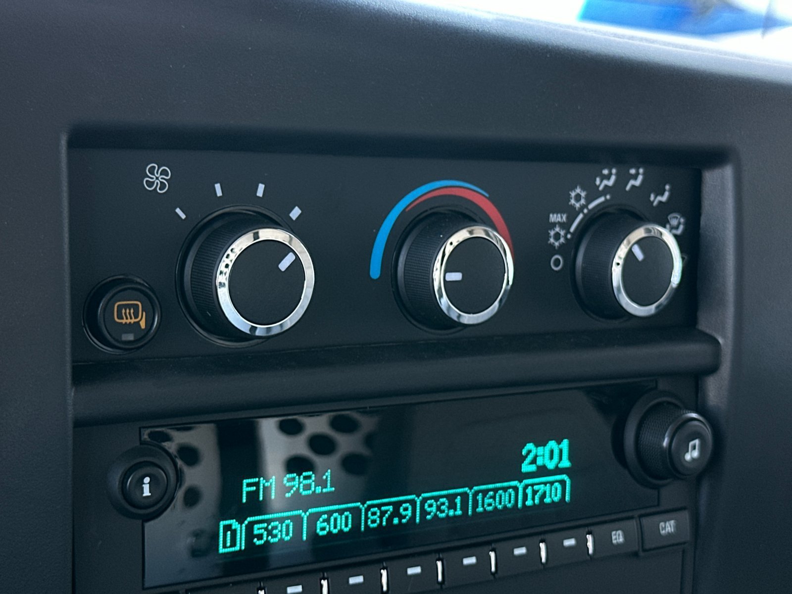 2026 Chevrolet Express Cargo Work Van - Photo 18