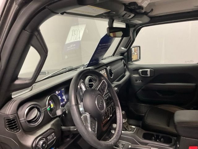 Certified Used 2022 Crystal Metallic Jeep Unlimited Sahara 4xe image 17