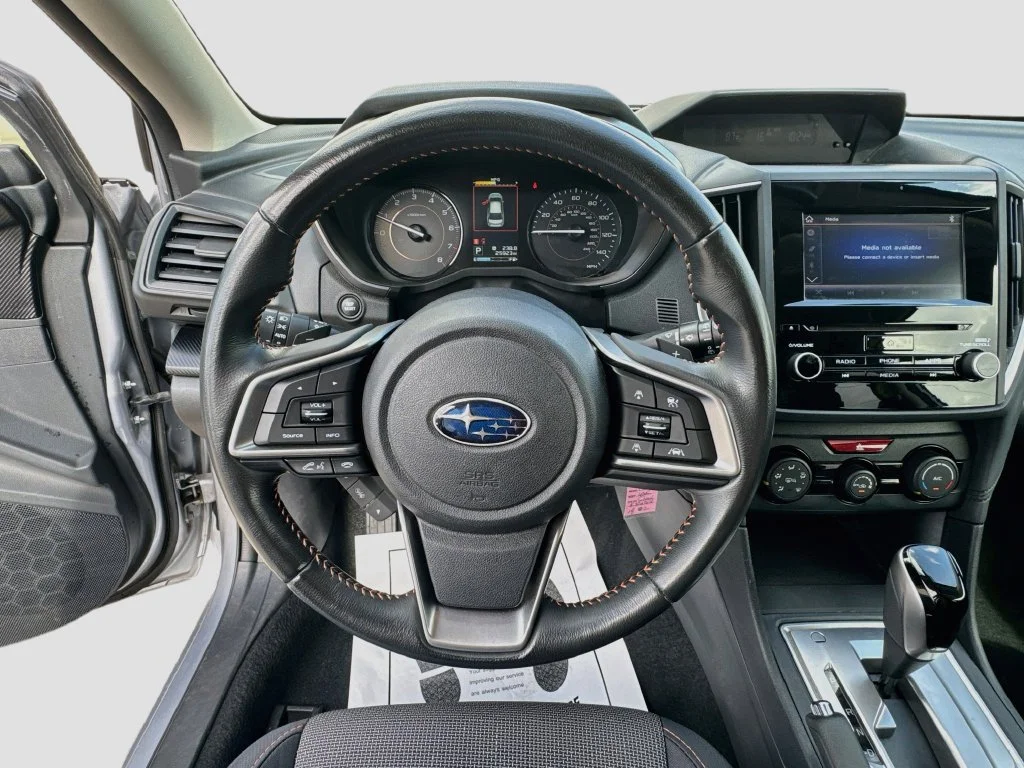 Used 2019 Silver Subaru 2.0i Premium image 11