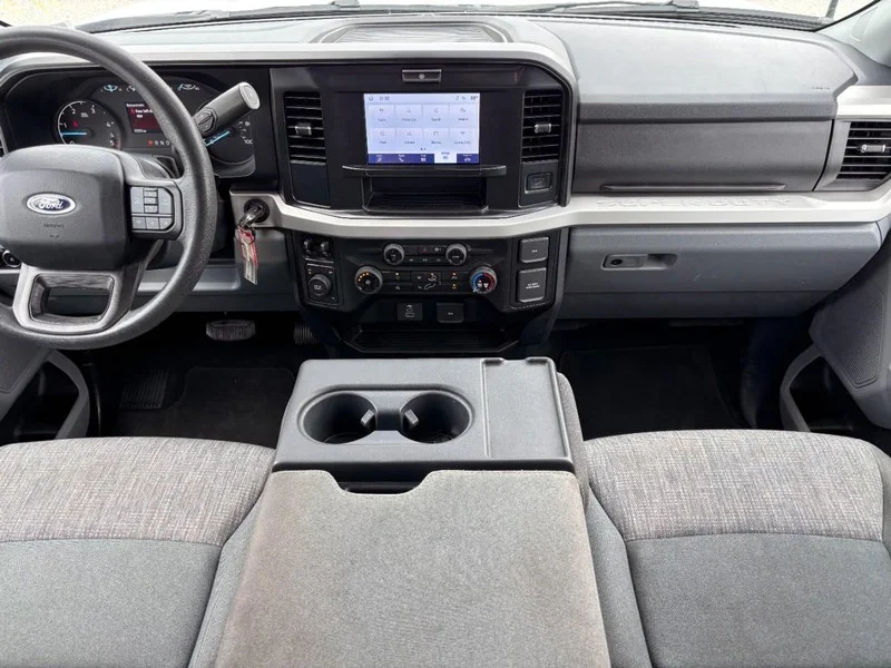 Used 2025 White Ford XLT image 15