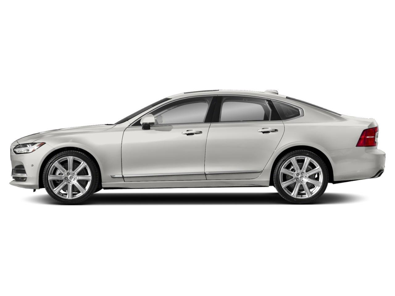 Used 2018 Crystal White Pearl Metallic Volvo Momentum image 13