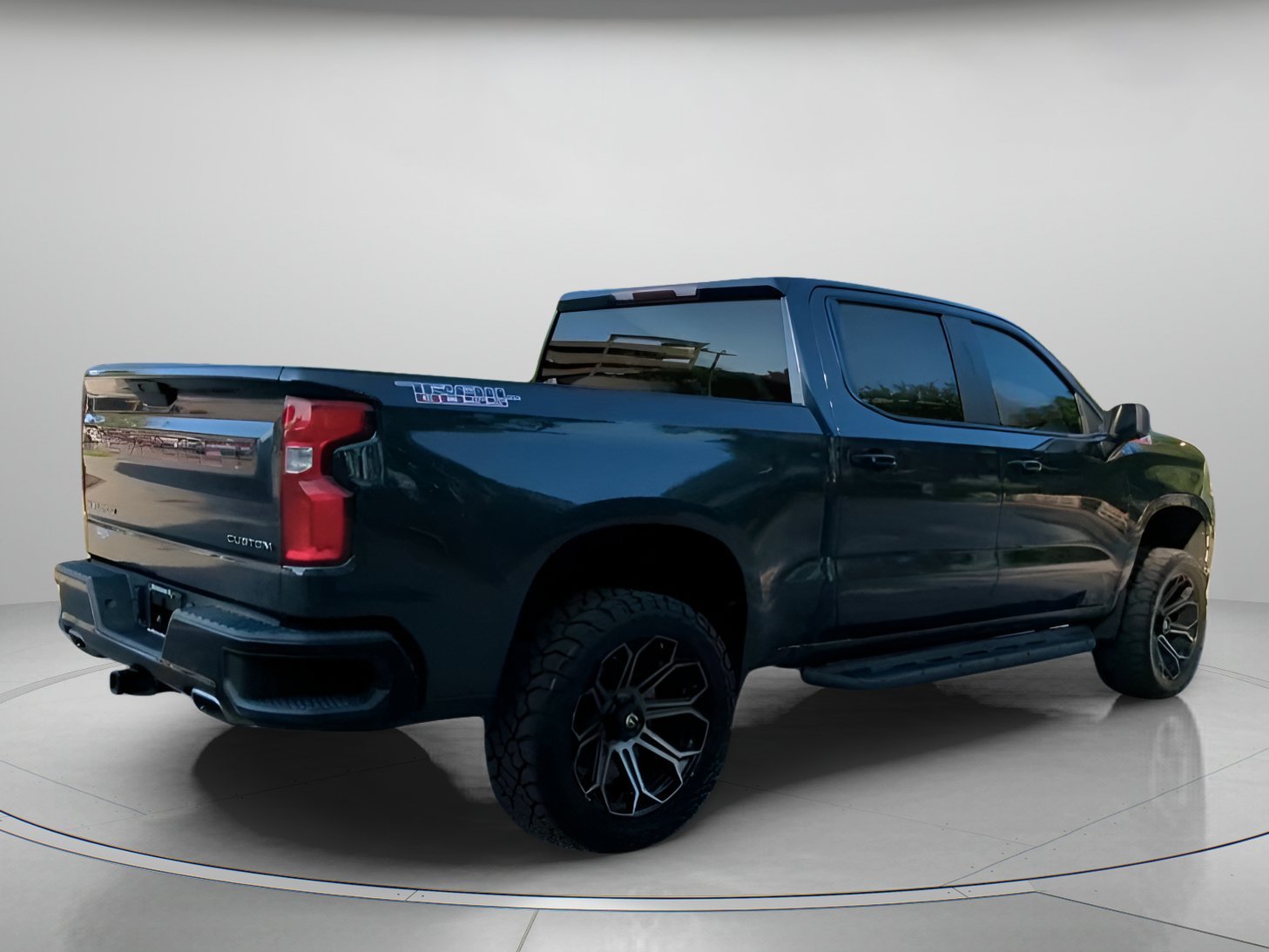Certified Used 2019 Shadow Gray Metallic Chevrolet Custom Trail Boss Crew Cab Pickup image 27