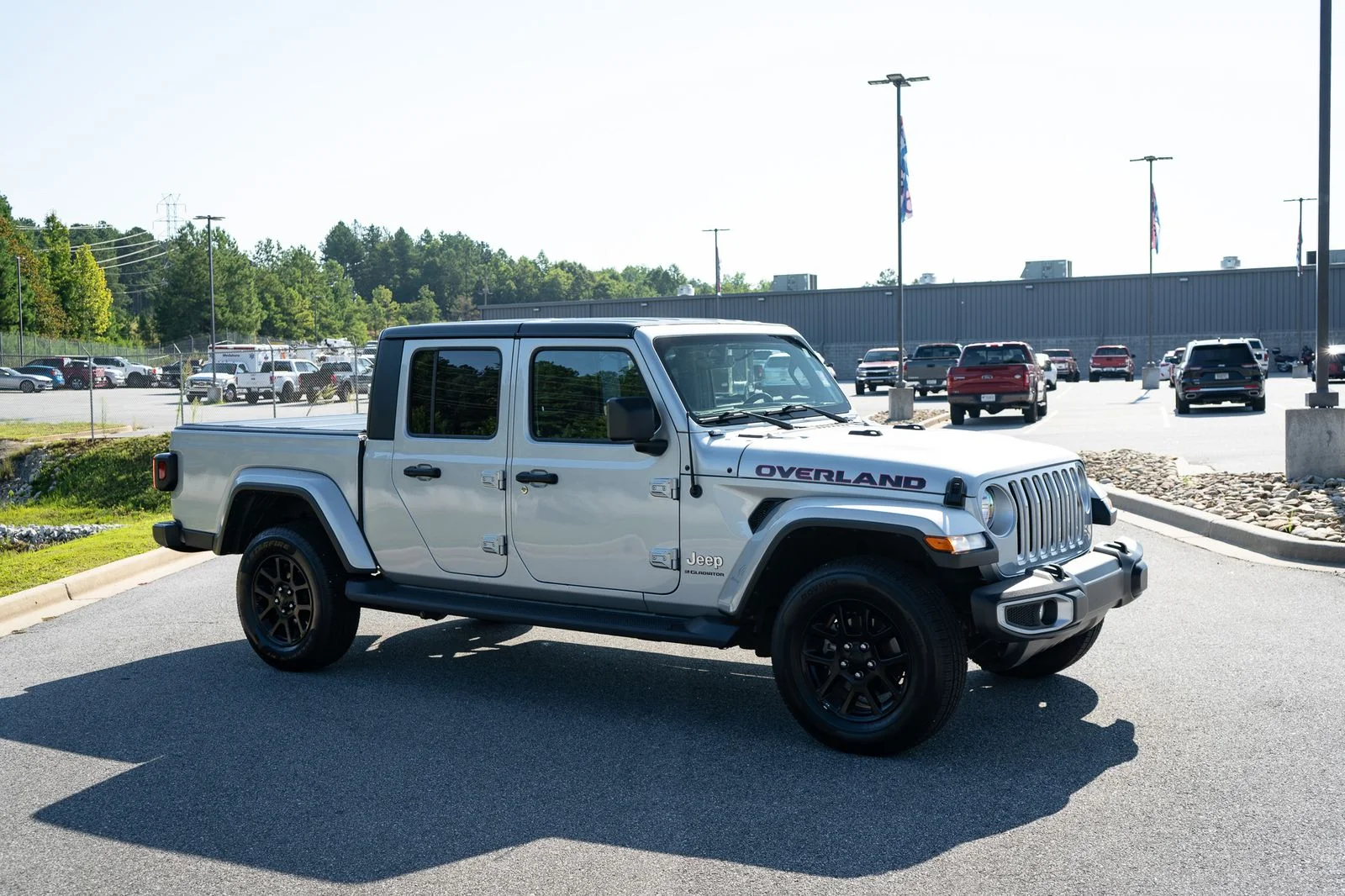 Used 2023 Silver Jeep Overland image 12