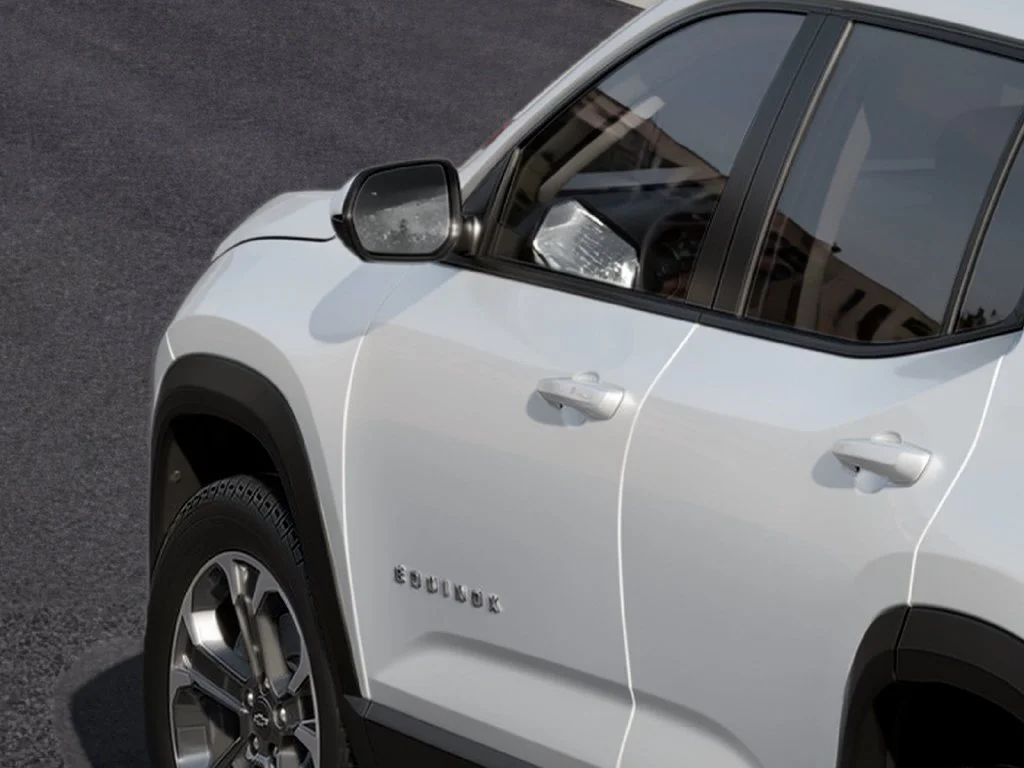 2027 Chevrolet Equinox LT - Photo 6