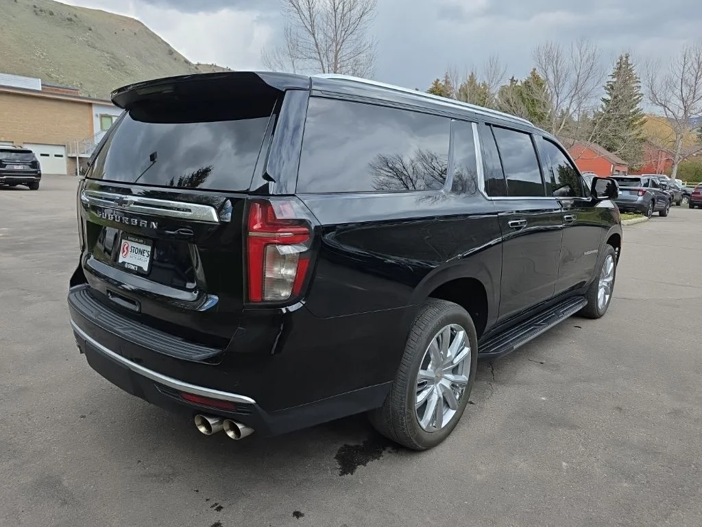 Used 2023 Black Chevrolet High Country image 4