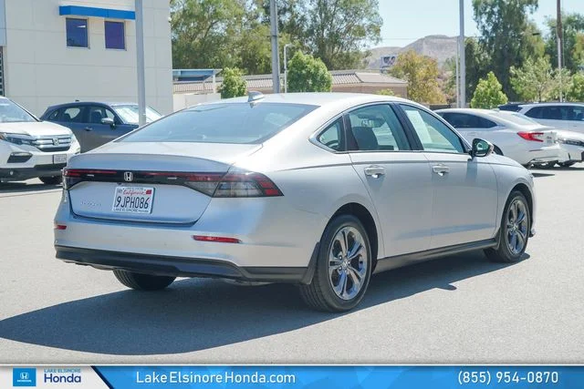 Used 2023 Lunar Silver Metallic Honda EX image 9