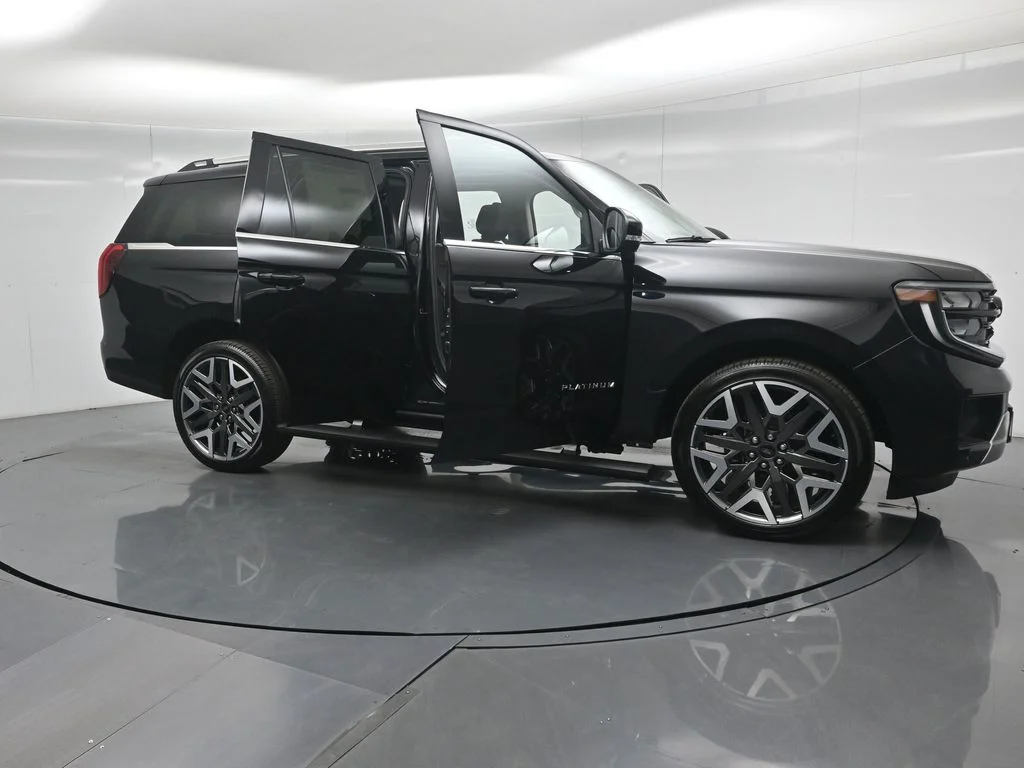 New 2026 Agate Black Metallic Ford Platinum image 28