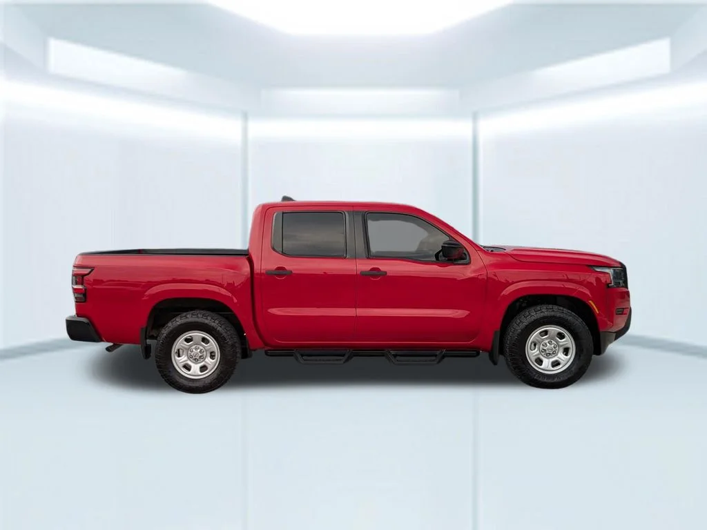 Used 2022 Red Nissan S image 7