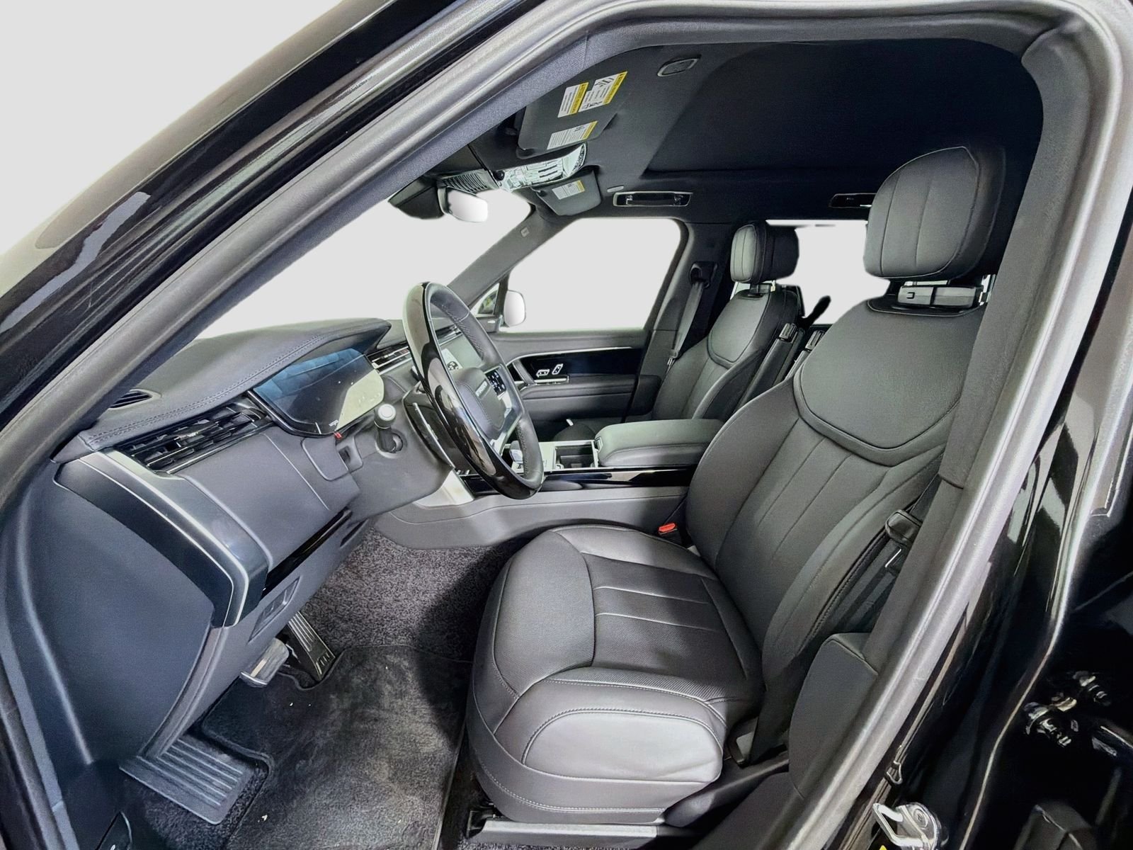 New 2026 Santorini Black LAND ROVER SE 7 Seats image 23