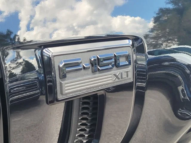 Used 2024 Black Ford XLT image 9