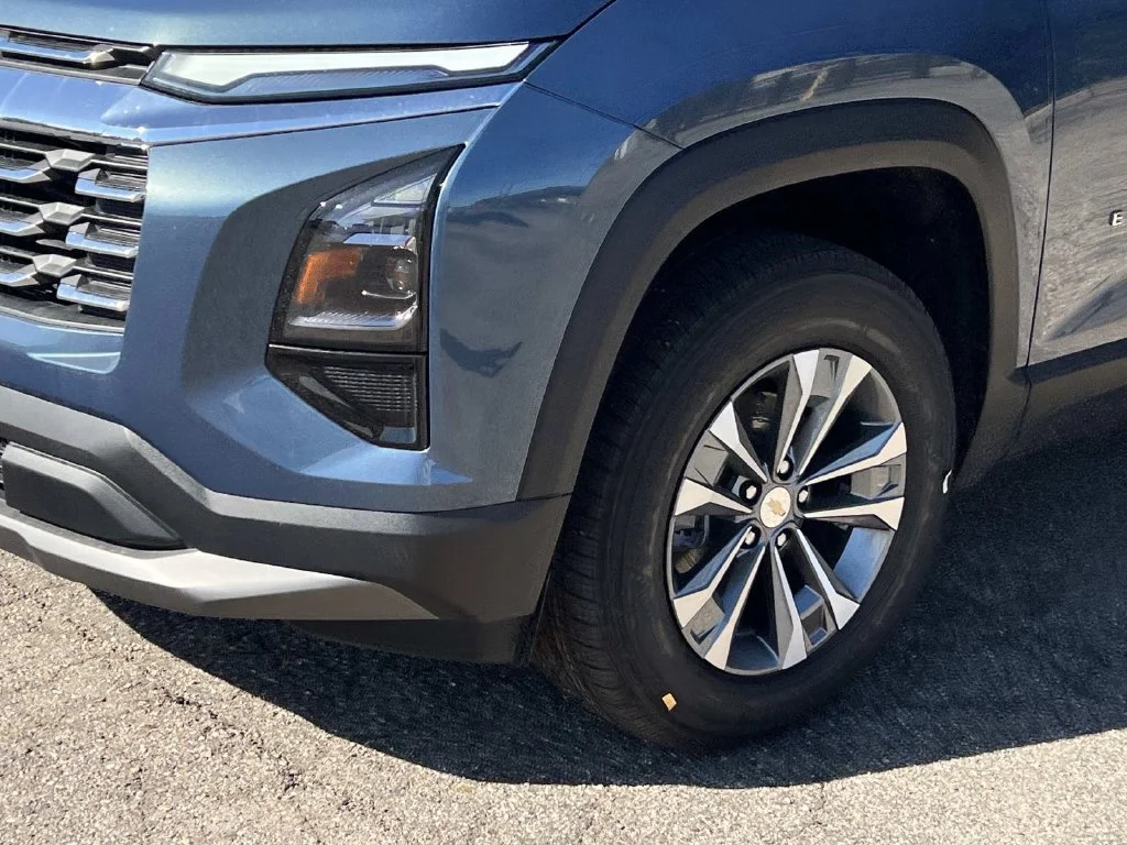 New 2027 Lakeshore Blue Metallic Chevrolet LT image 7