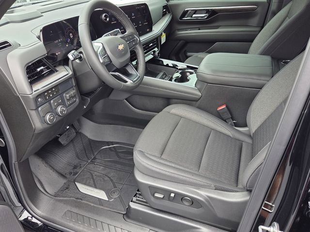 2026 Chevrolet Suburban LS - Photo 6