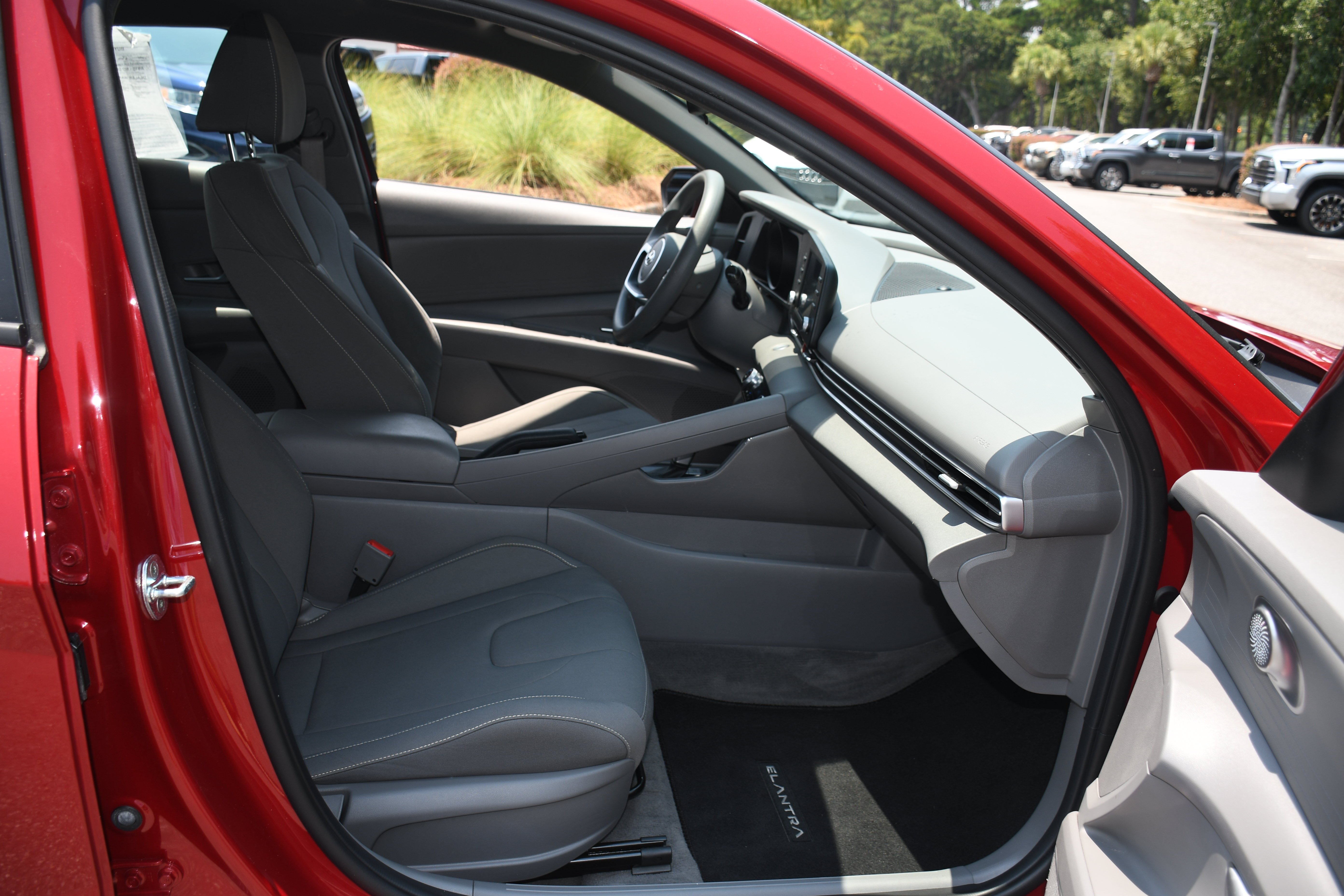Used 2022 Red Hyundai SEL image 19