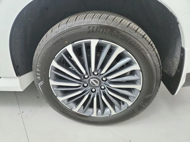 New 2026 White Nissan Platinum Reserve image 48