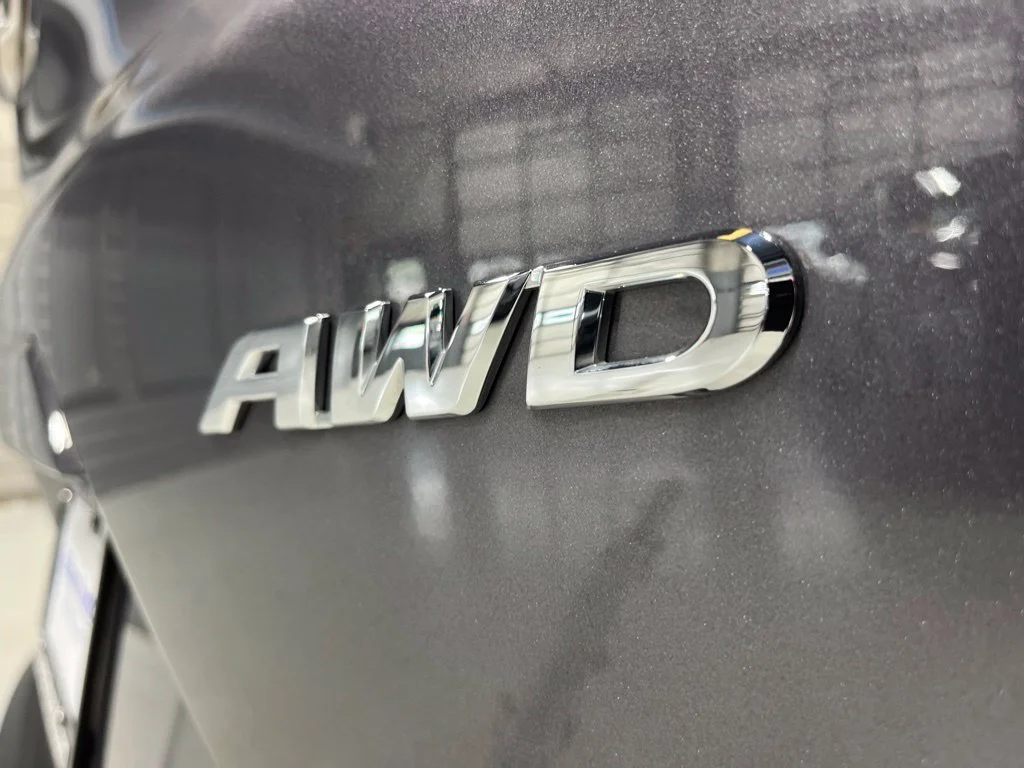 Certified Used 2022 Modern Steel Metallic Honda AWD EX-L image 72
