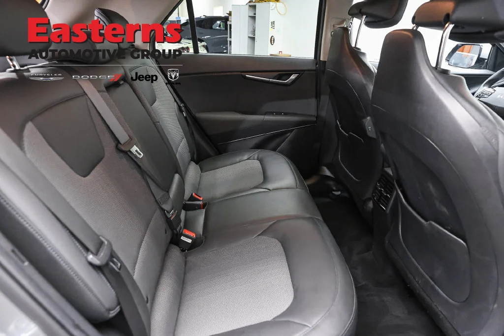 Used 2023 Gray Kia Wind image 23