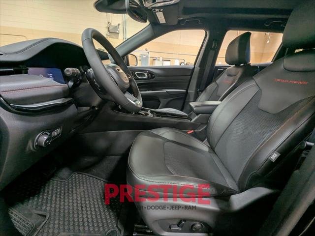 New 2026 Diamond Black Crystal Pearl-Coat Exterior Paint Jeep Trailhawk image 24