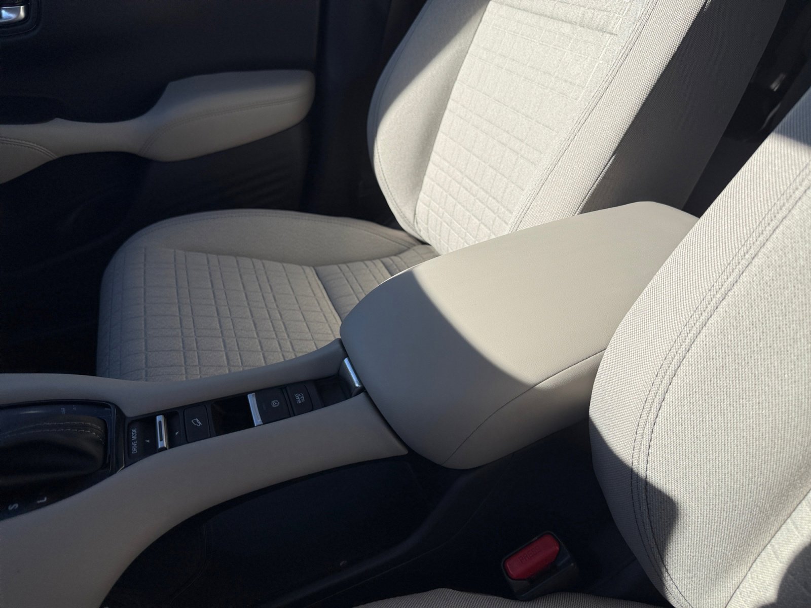 2026 Honda HR-V LX - Photo 14