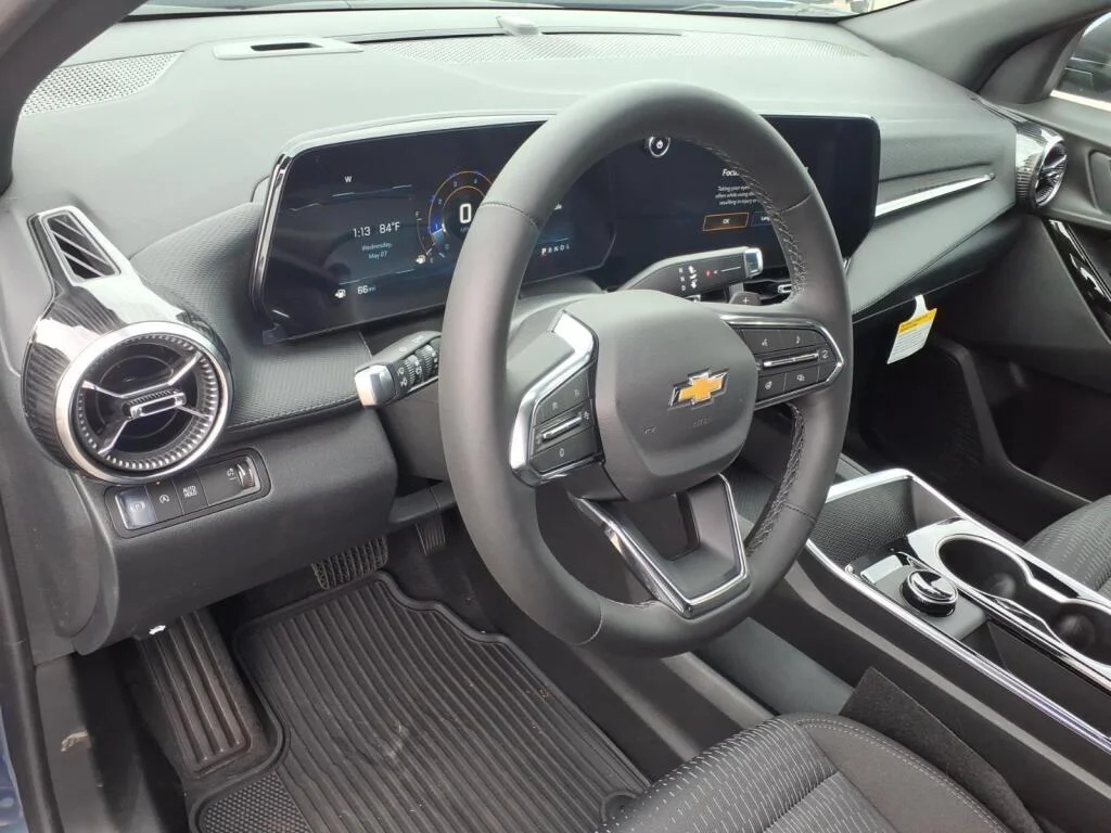2026 Chevrolet Equinox LT - Photo 8
