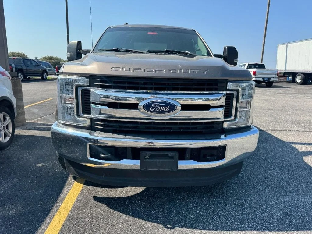 Used 2018 Stone Gray Metallic Ford XLT image 3