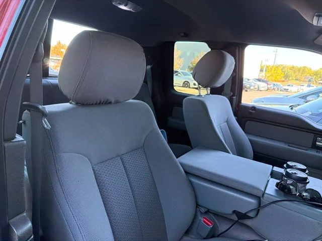 Used 2014 Red Ford XLT image 9
