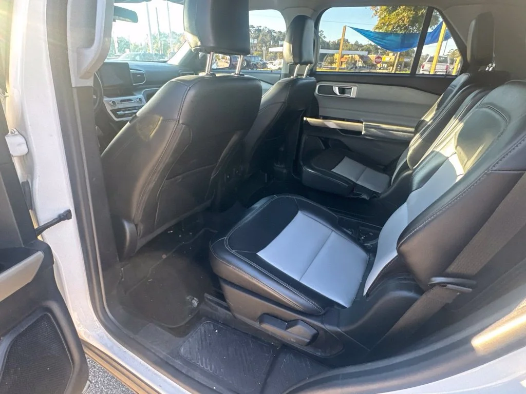 Used 2022 White Ford XLT image 6