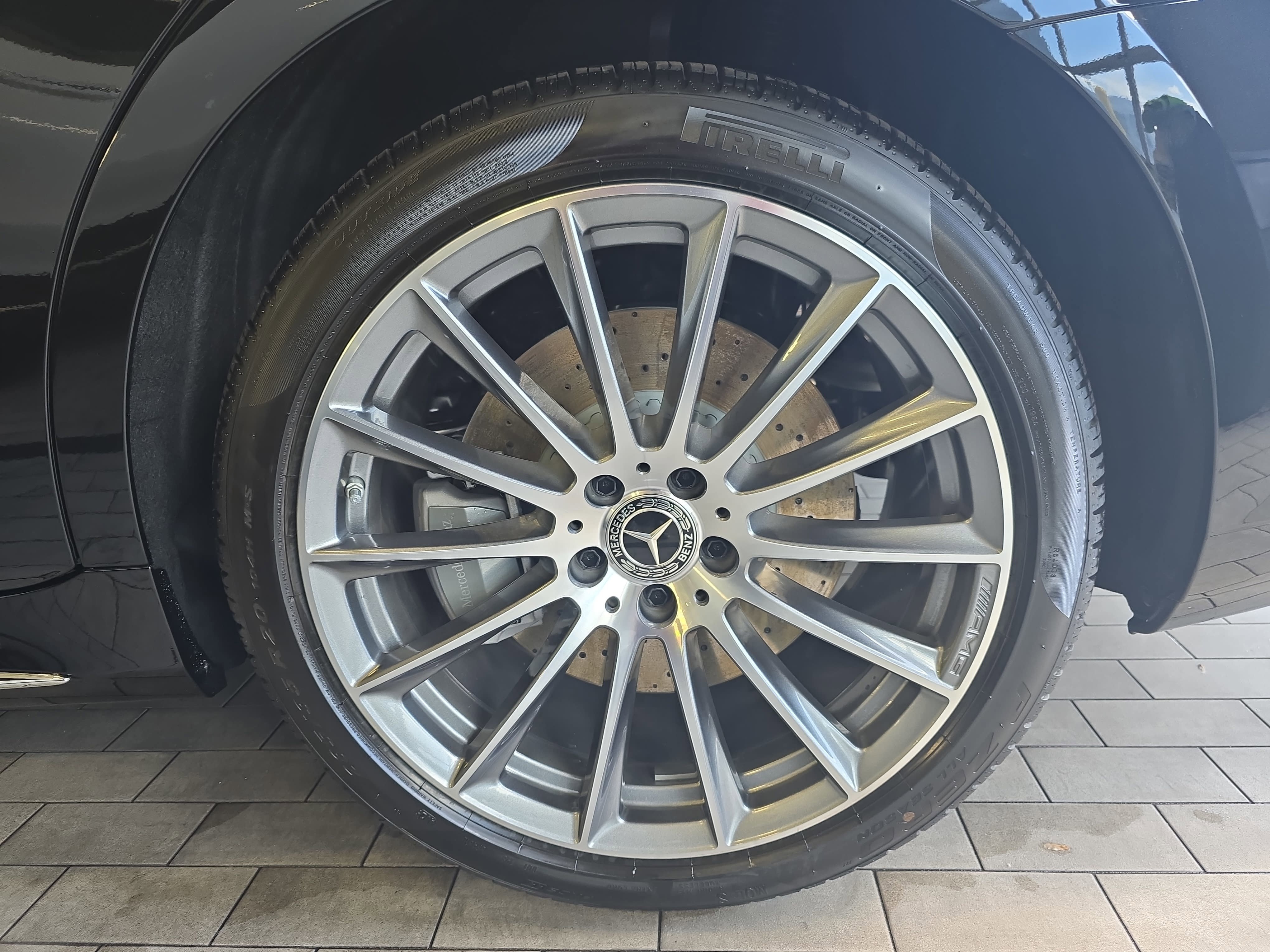 New 2026 Obsidian Black Metallic Mercedes-Benz S580 image 35