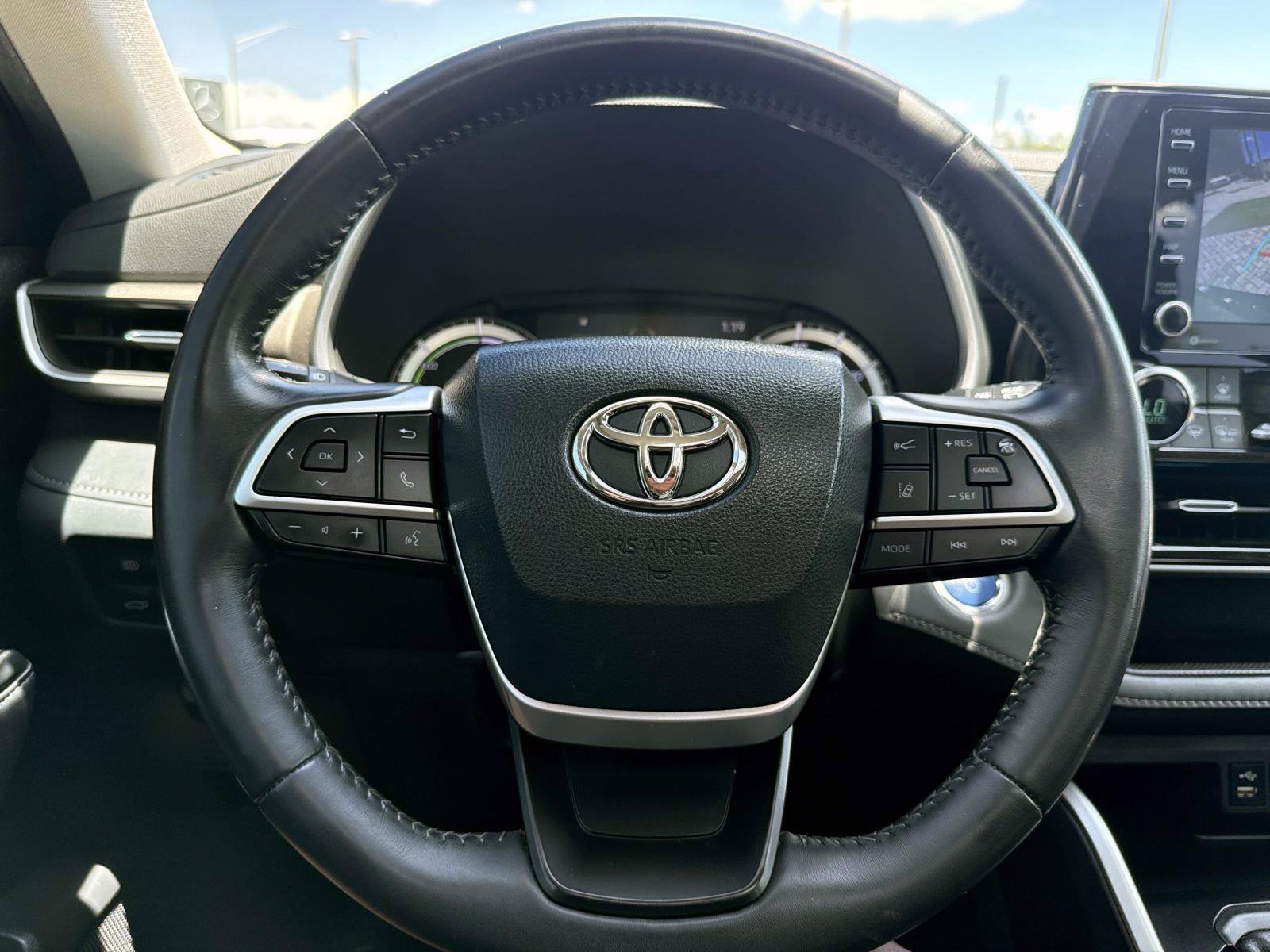 Used 2022 Magnetic Gray Metallic Toyota XLE image 29