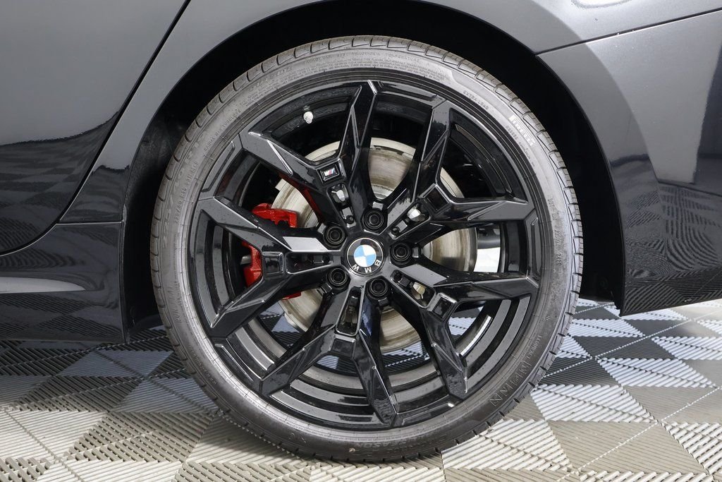 New 2026 Black Sapphire Metallic BMW 330i image 10