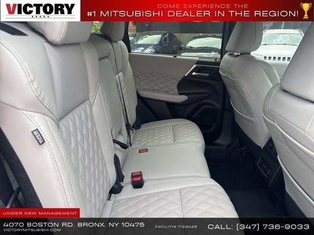 2024 Mitsubishi Outlander Plug-in Hybrid SEL - Photo 20