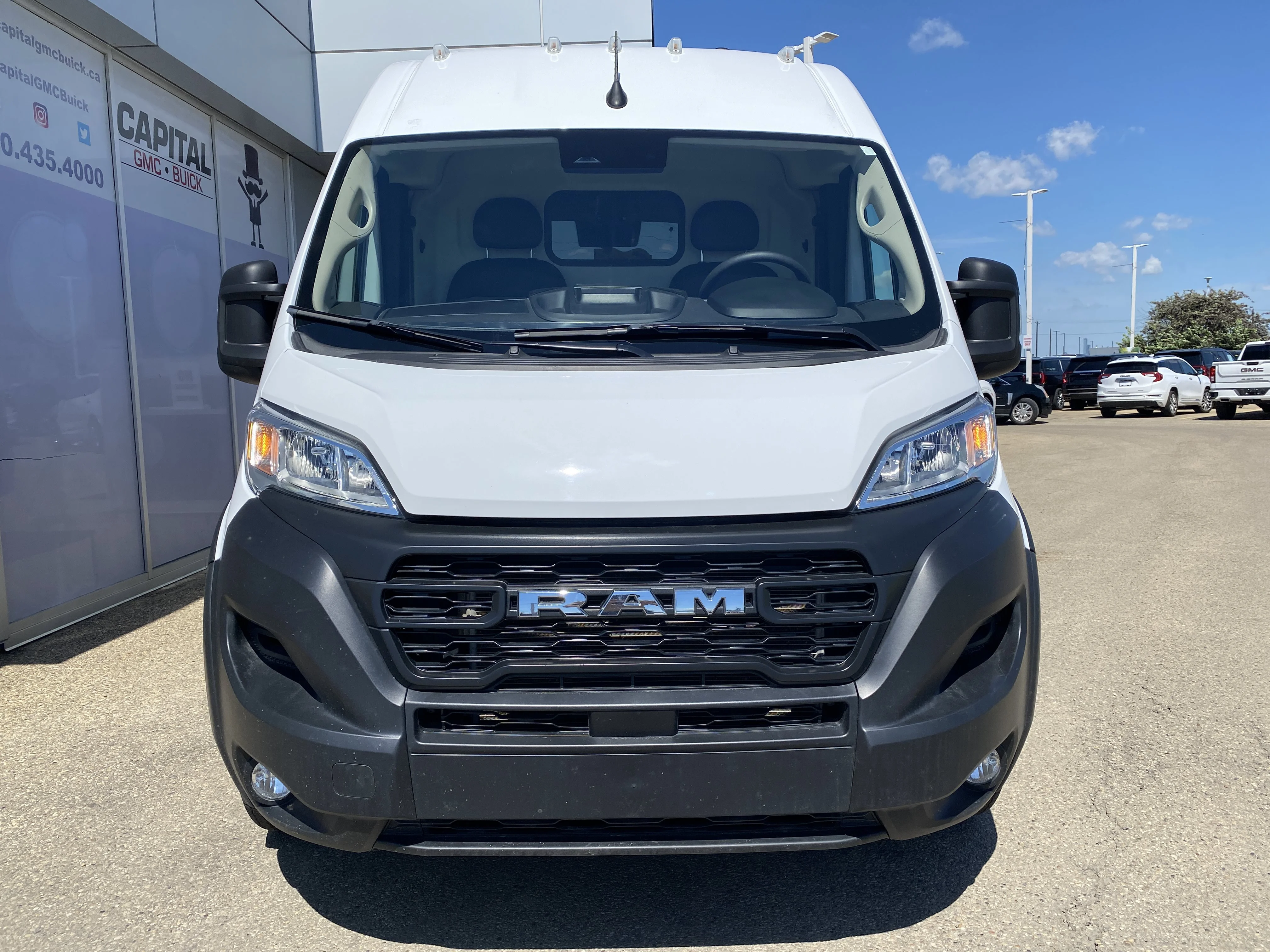 Used 2025 White Ram Tradesman 2500 High Roof 136 WB * RADAR CRUISE * APPLE CARPLAY/ANDROID AUTO * image 8