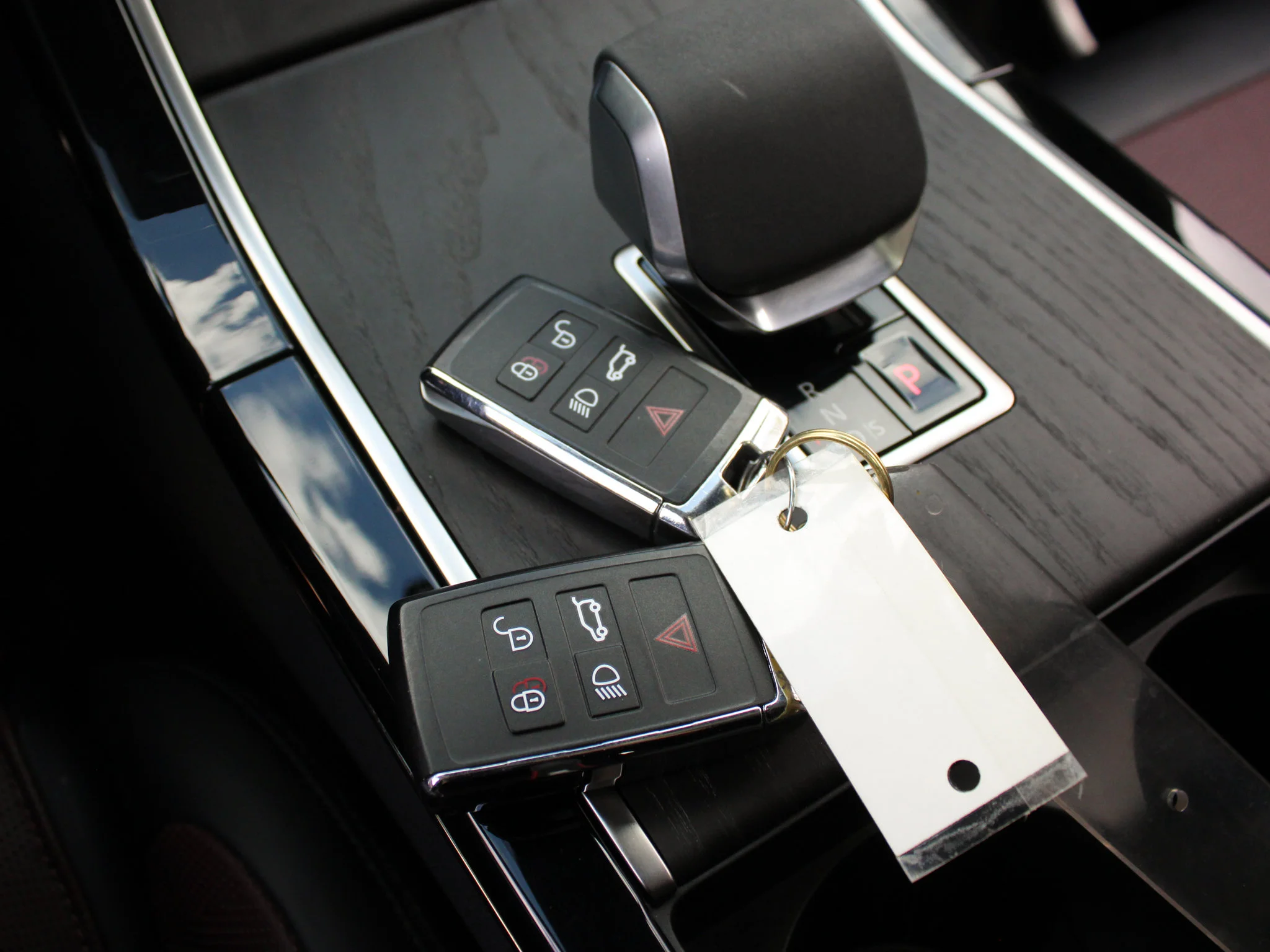 Certified Used 2024 Black Land Rover Dynamic HSE * Mild-Hybrid | 395 HP | Apple CarPlay | Massage Seats | Meridian image 34