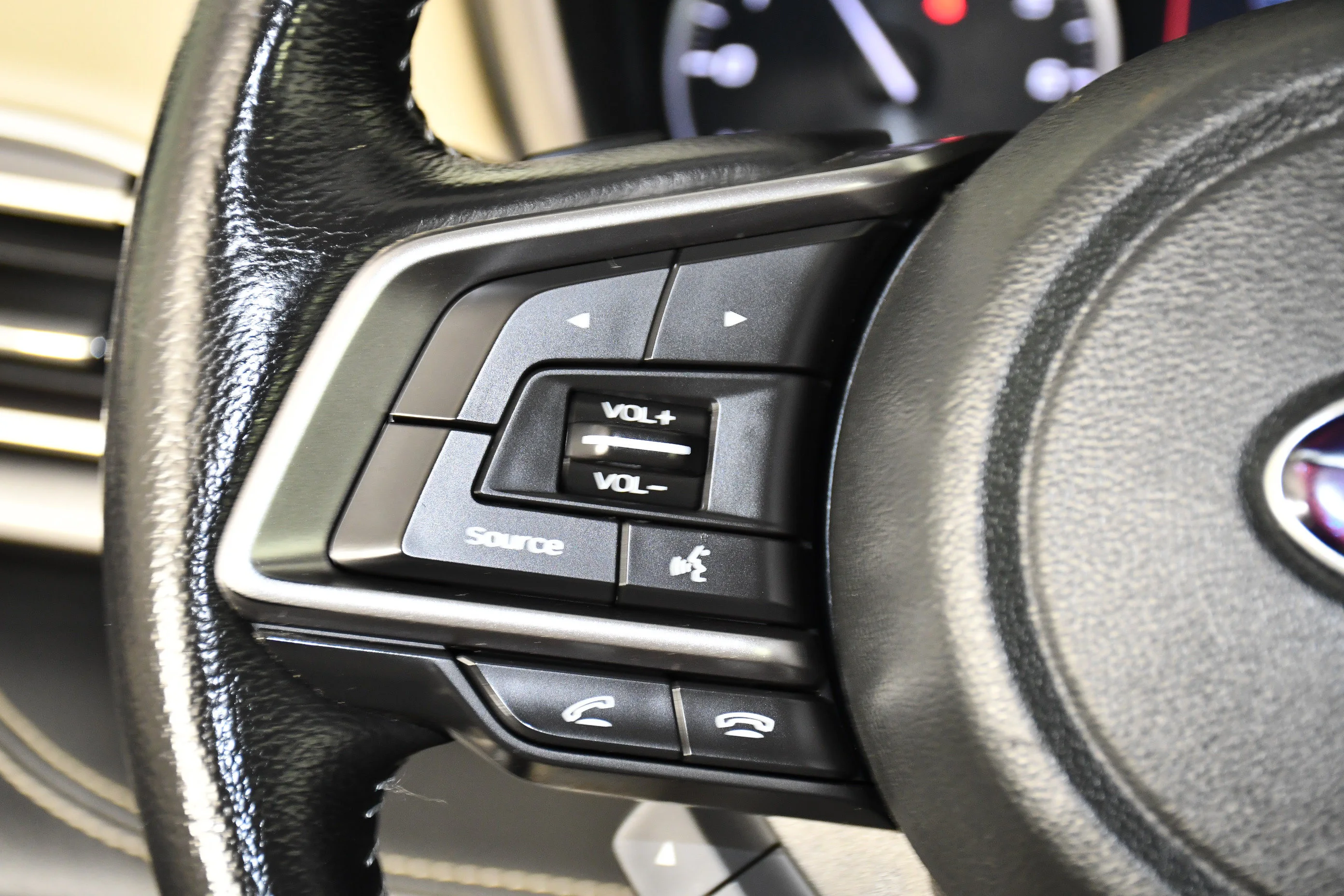 Used 2020 Tungsten Metallic Subaru Limited image 20