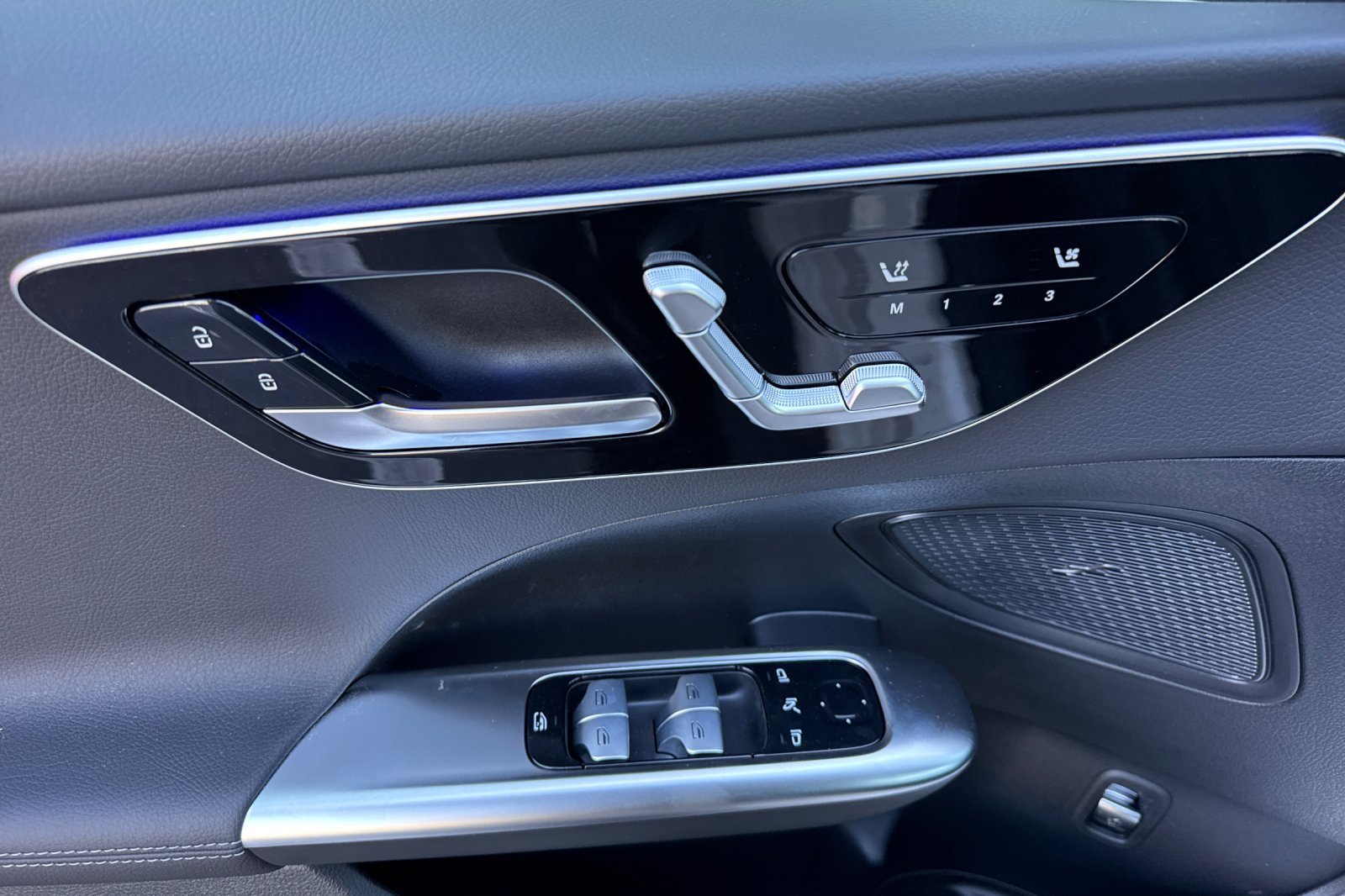 New 2026 Polar White Mercedes-Benz C 300 image 22