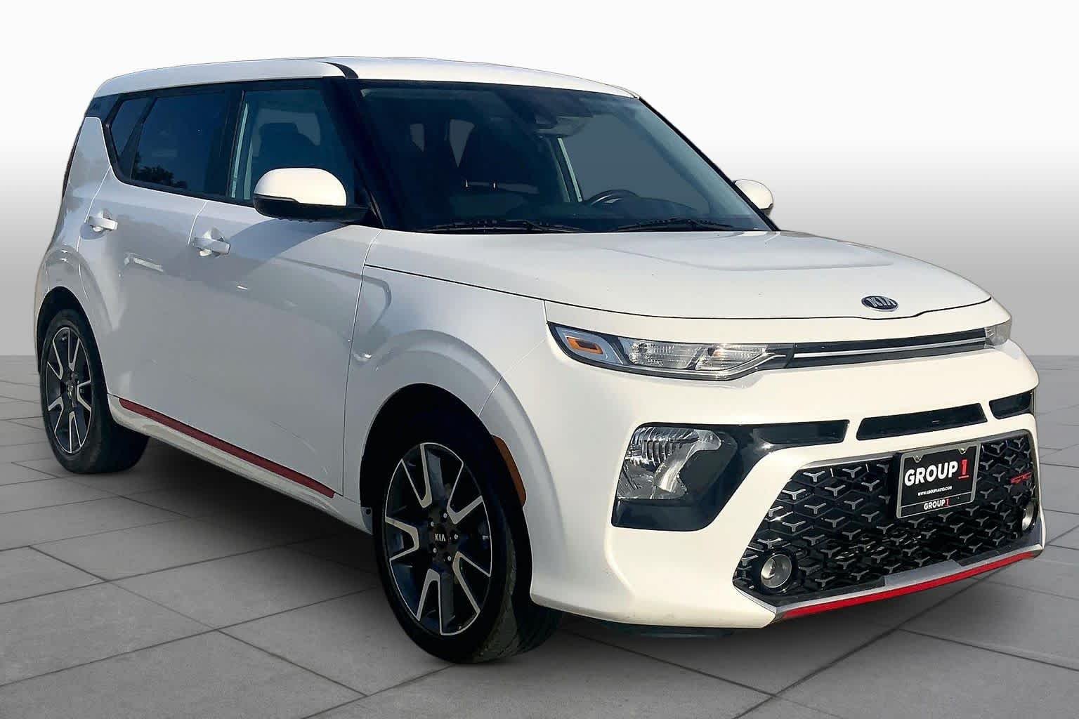 Used 2020 Snow White Pearl Kia GT-Line image 3