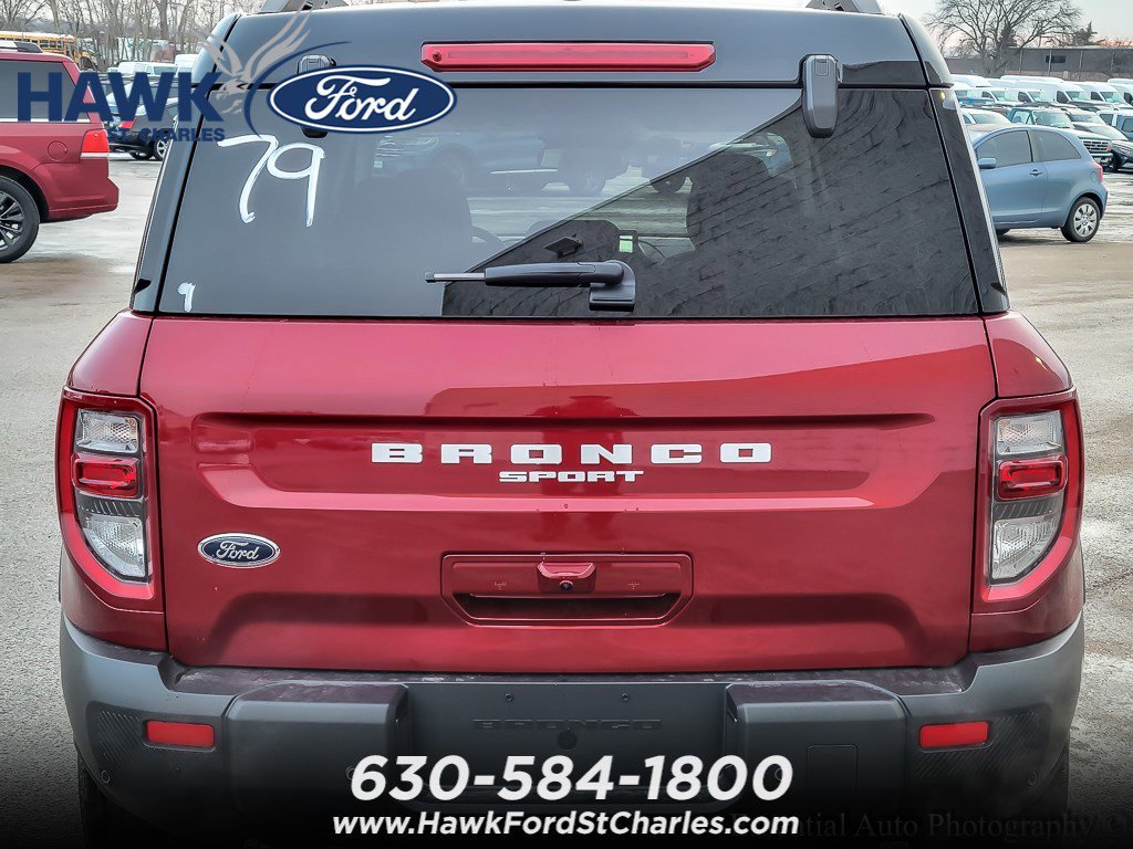 New 2025 Ruby Red Metallic Tinted Clearcoat Ford Outer Banks® image 5