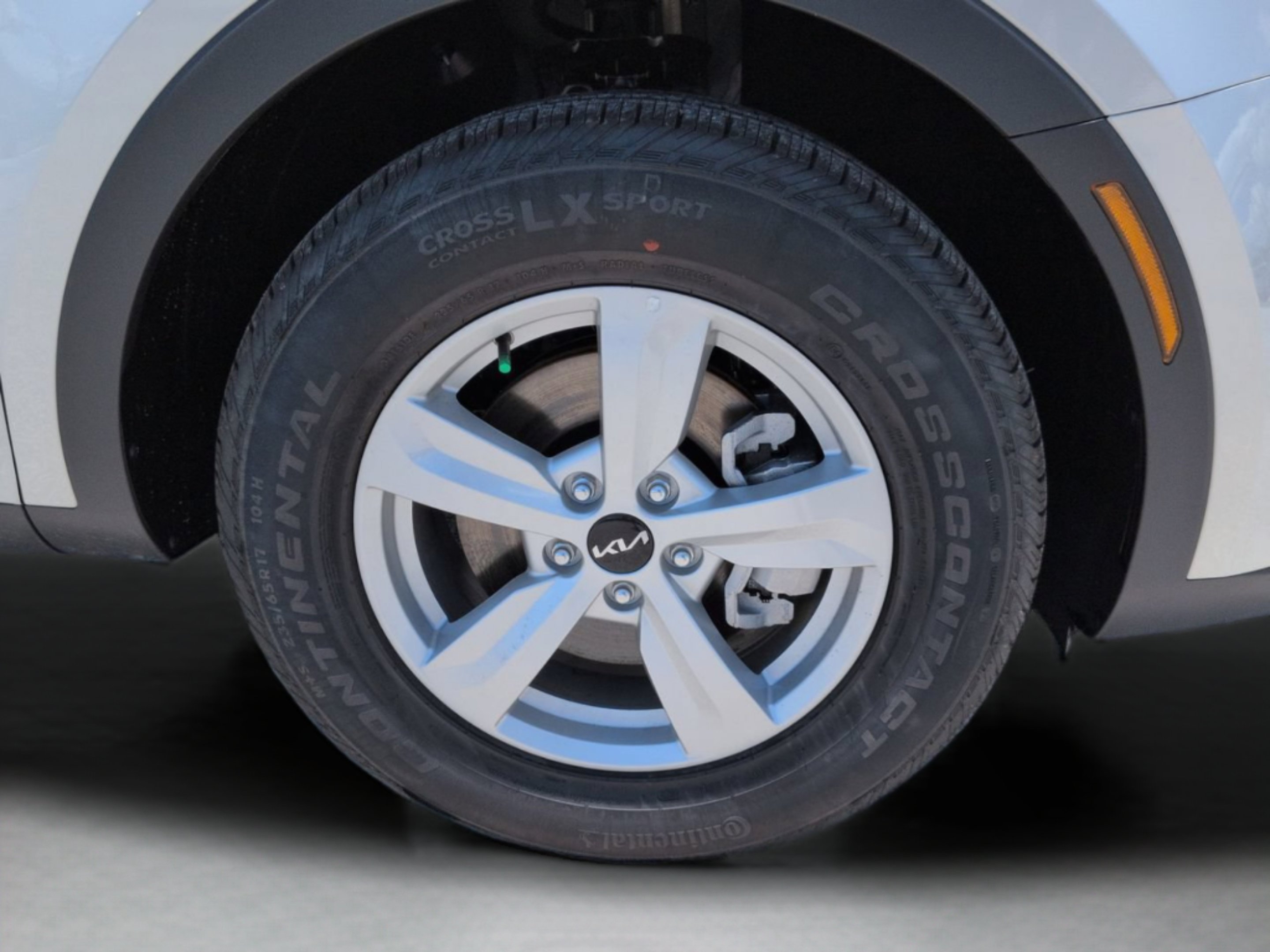 New 2026 Ivory Silver Kia LX image 56