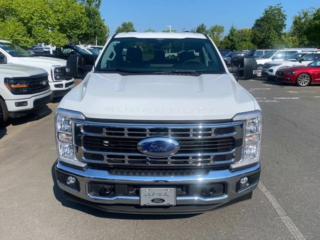 New 2026 White Ford XLT image 2