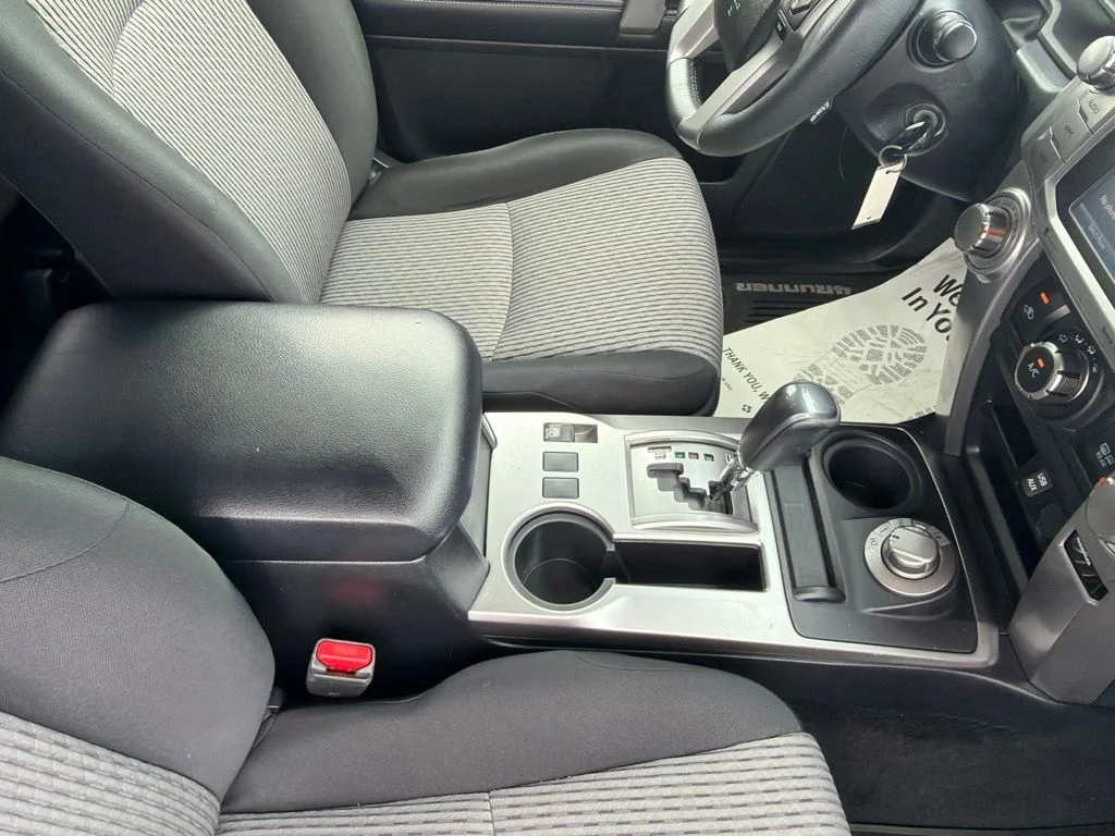 Certified Used 2018 Classic Silver Metallic Toyota SR5 image 42