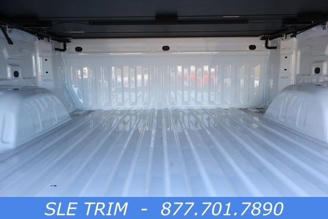 New 2026 Summit White GMC SLE image 18