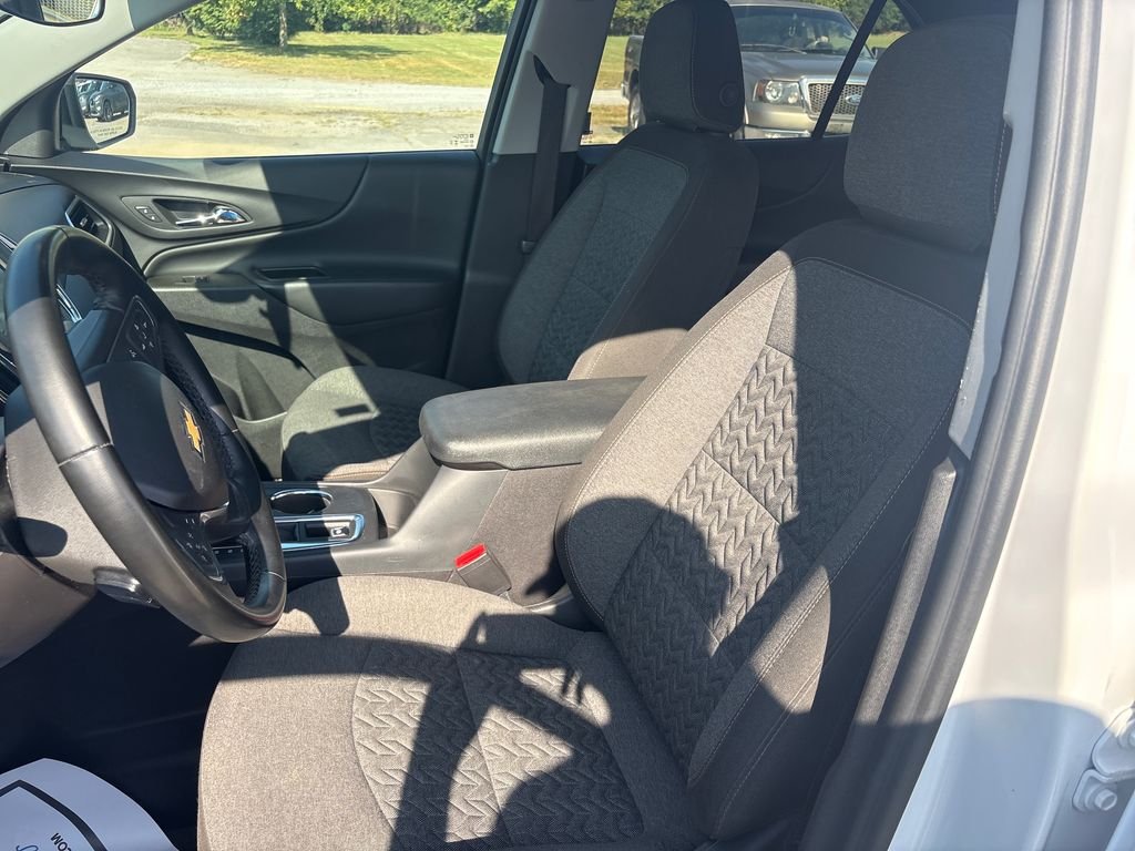 Used 2024 White Chevrolet LT image 13